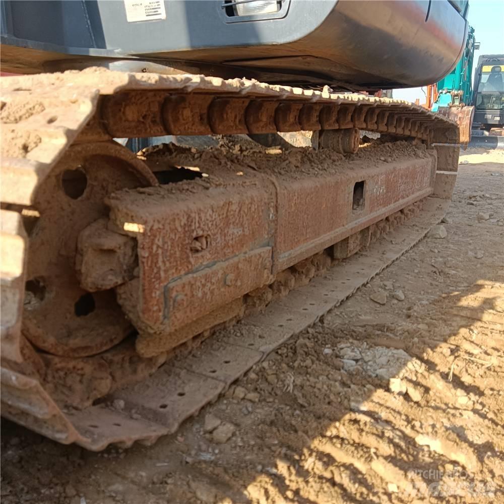 Sunward SWE70E Средни екскаватори 7т - 12т