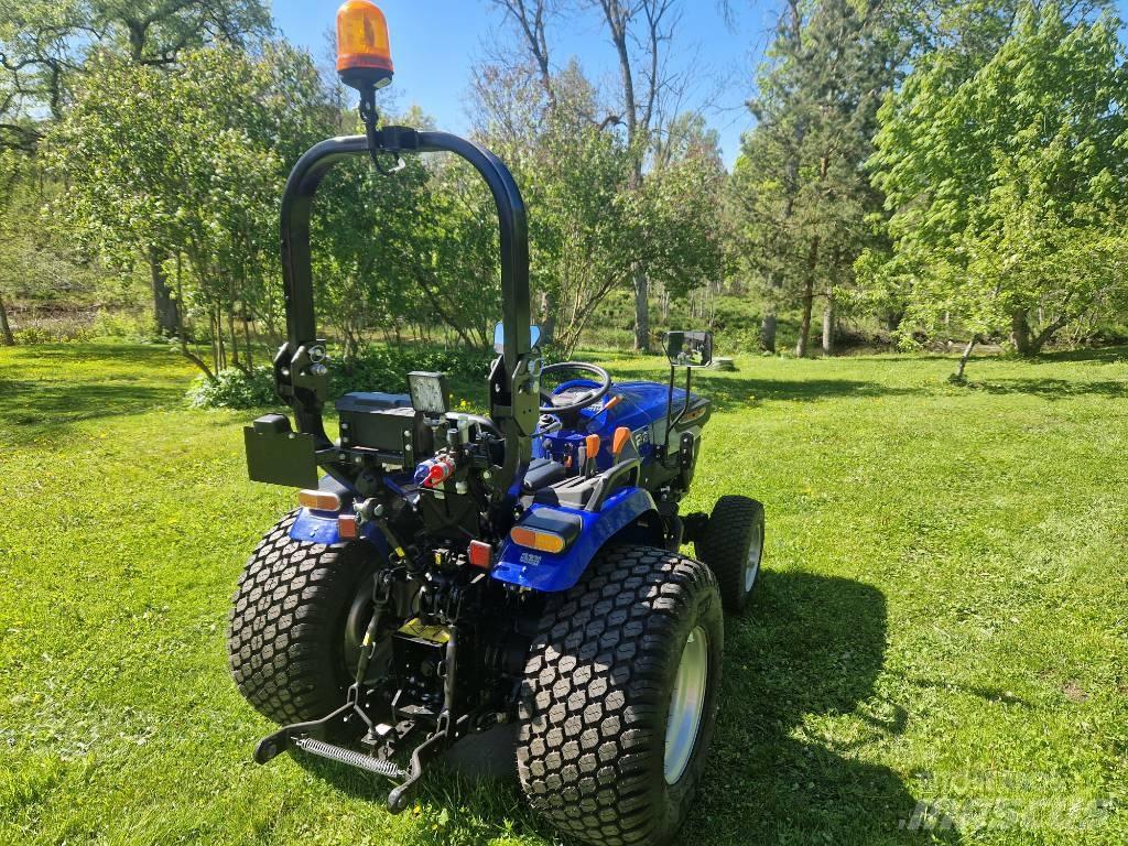 Farmtrac 26 Трактори