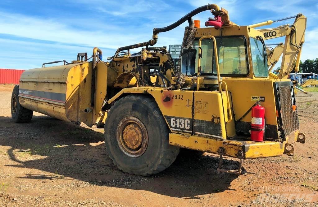 CAT 613 C Скрепери
