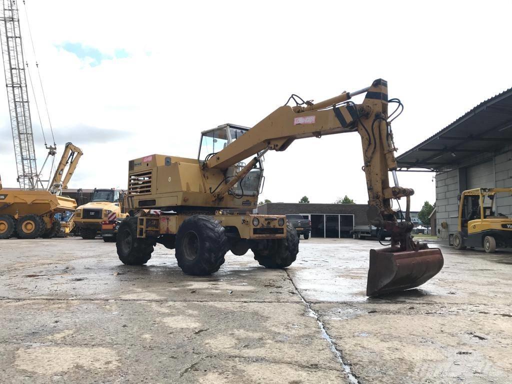 Poclain tx45 Средни екскаватори 7т - 12т