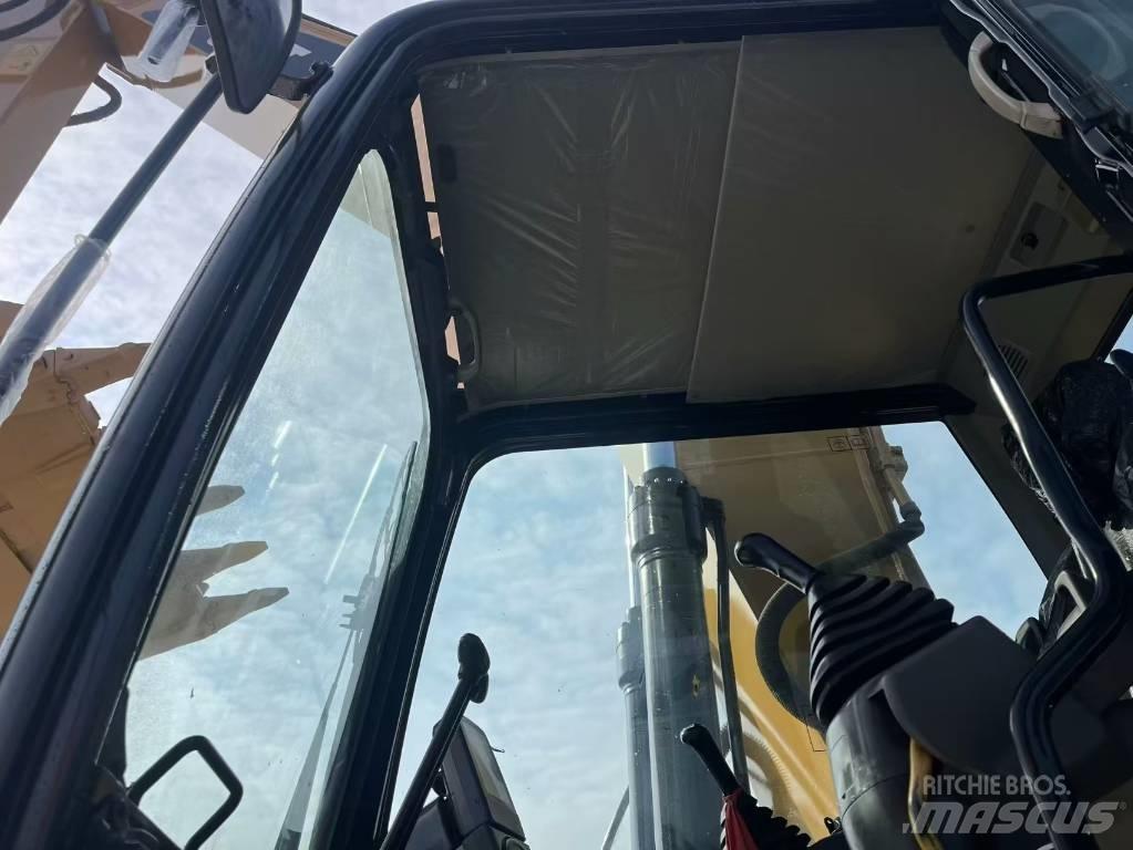 CAT 320 D Верижен екскаватор