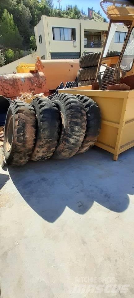 Goodyear 14.00-24 Гуми