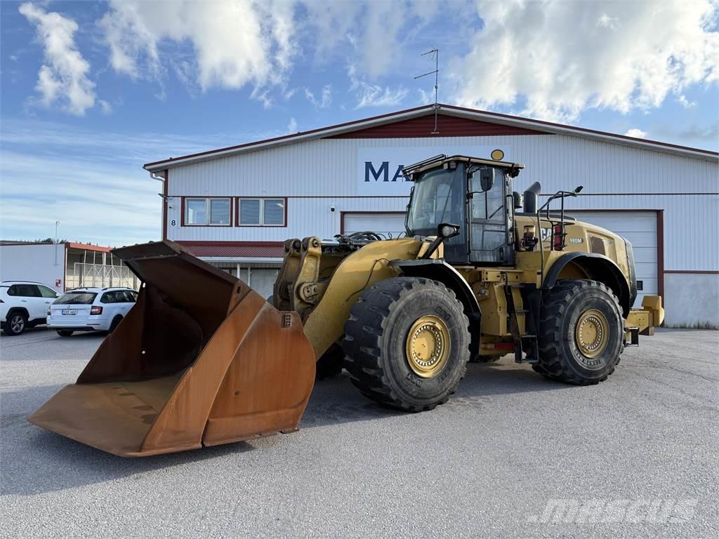 CAT 980M Колесни товарачи