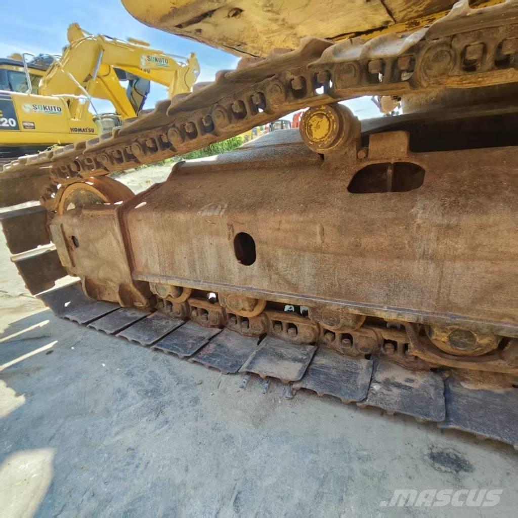Komatsu PC 240 LC-7 Верижен екскаватор