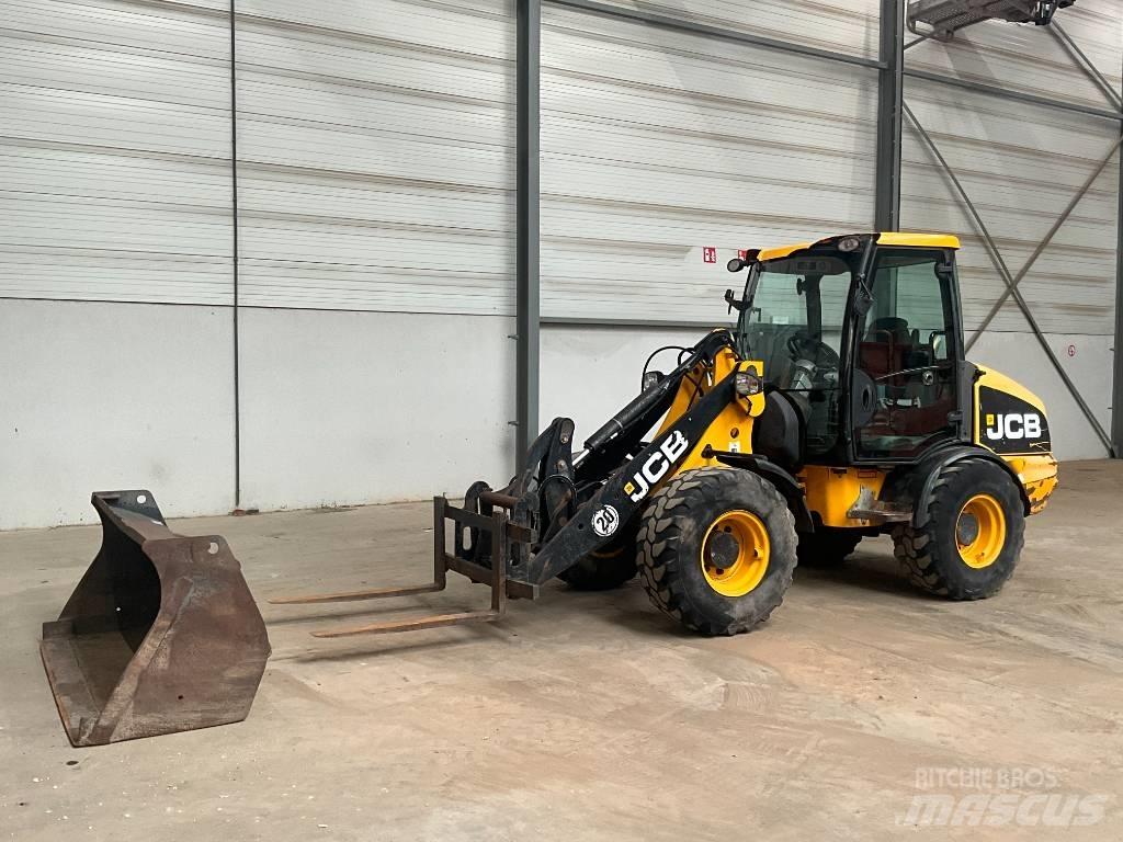 JCB 406 B Колесни товарачи