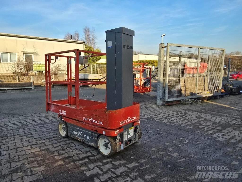 SkyJack SJ 16 Вертикални мачтови повдигачи
