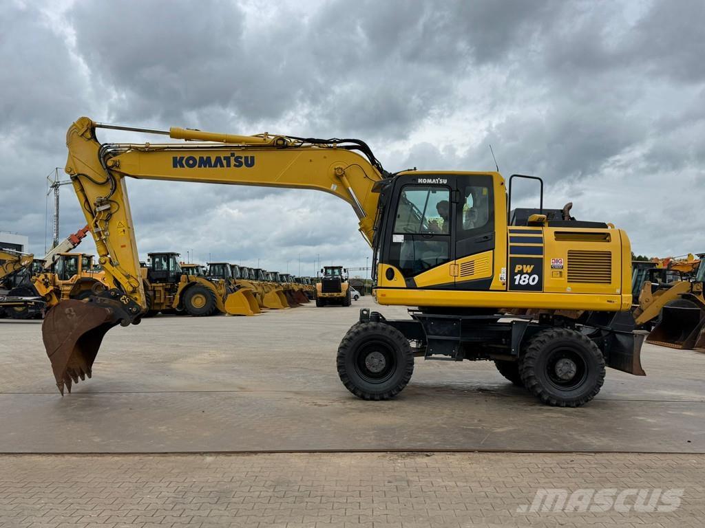Komatsu PW180-11 Колесни екскаватори