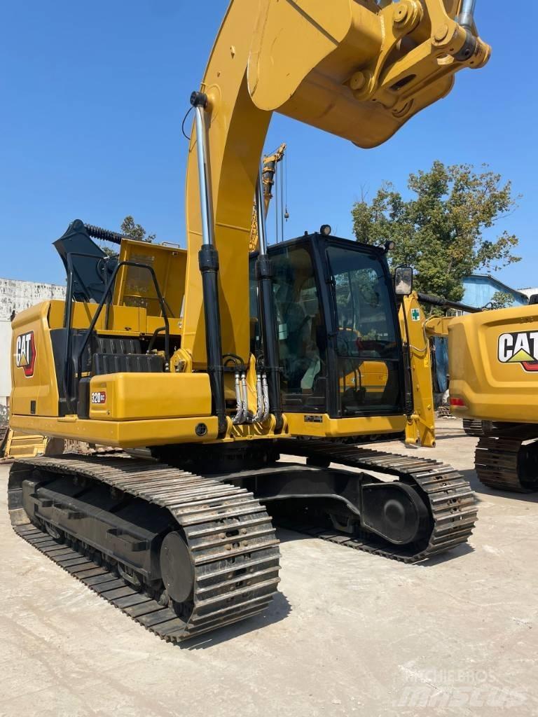 CAT 320 GC Колесни екскаватори