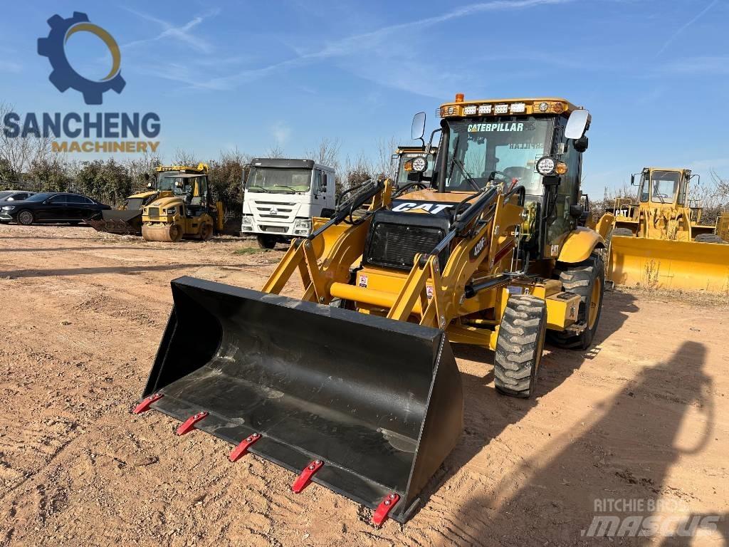 CAT 420 F2 Товарач със заден ексватор