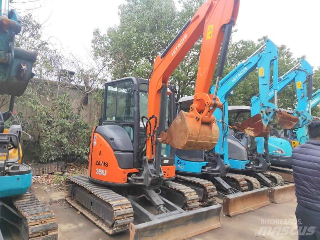 Hitachi ZX 35 U Мини екскаватори < 7 т