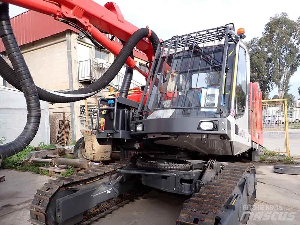 Sandvik DX800 Апаратура за повърхностна редова сеидба