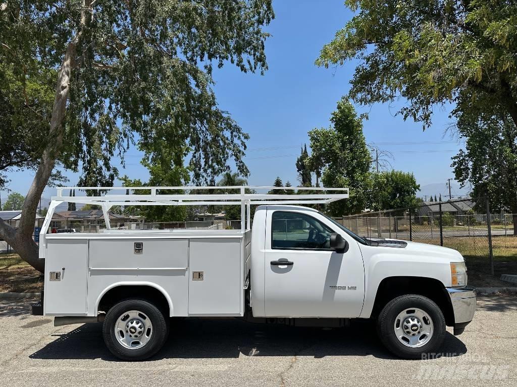 Chevrolet 2500 HD Пикапи