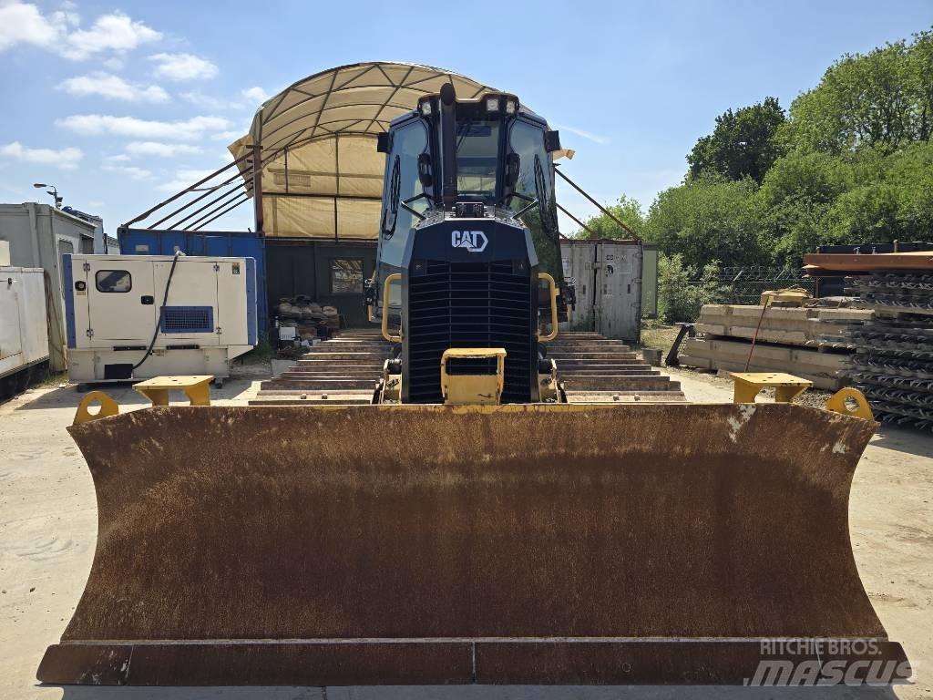CAT D 3 LGP Верижни булдозери
