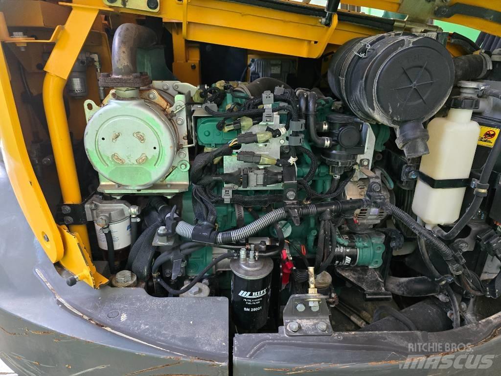 Volvo ECR 88 Средни екскаватори 7т - 12т