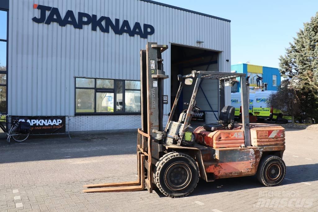 Toyota 5 FB 45 Дизелови камиони