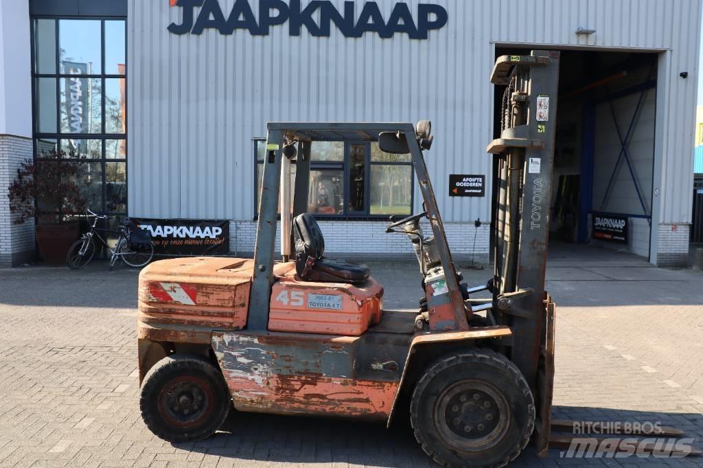 Toyota 5 FB 45 Дизелови камиони