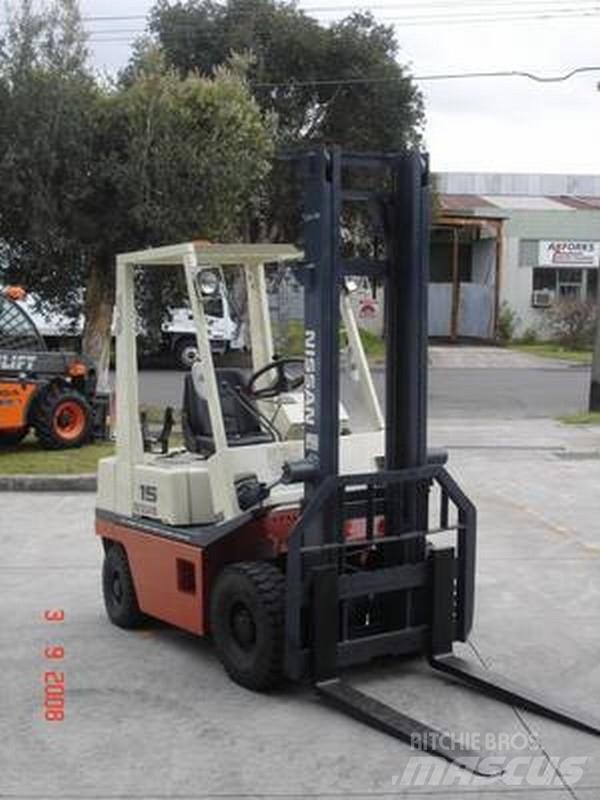Nissan H01A18U Вилични кари-повдигачи - други