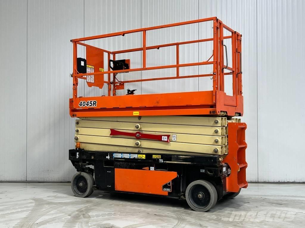 JLG 4045R Ножични работни платформи