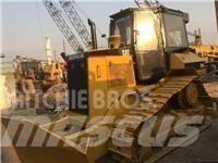 CAT D5N Верижни булдозери
