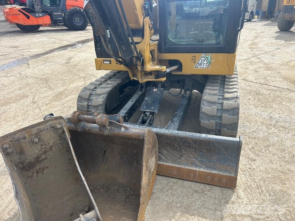 CAT 306 CR Мини екскаватори < 7 т