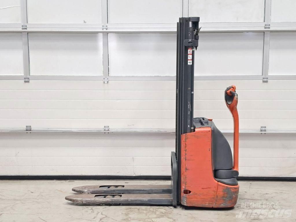 Linde L12 Колички високоповдигачи с теглич