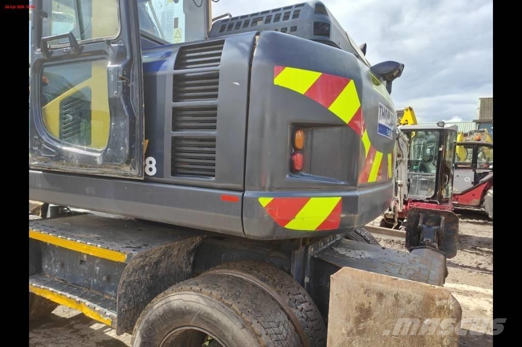 Komatsu PW 148-8 Колесни екскаватори