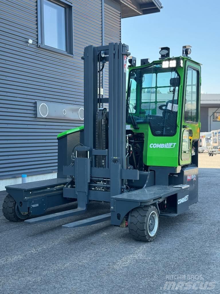 Combilift C 4000 ET Повдигач с движение в 4 посоки