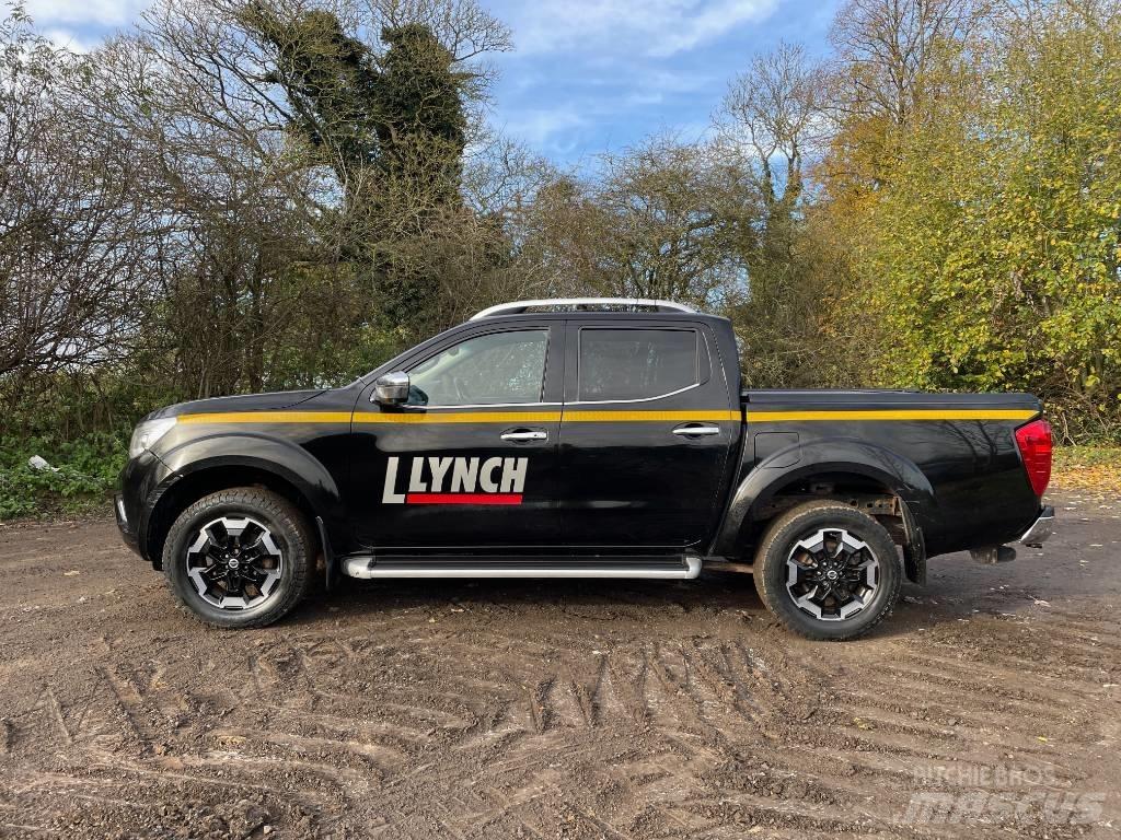 Nissan Navara Пикапи