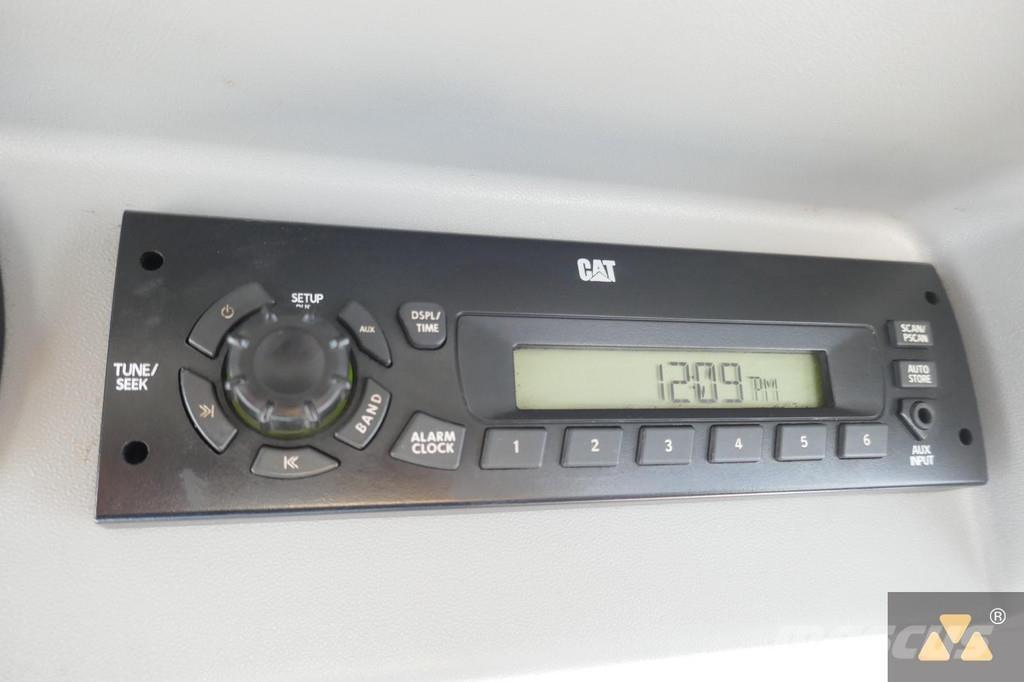 CAT D7E LGP Верижни булдозери
