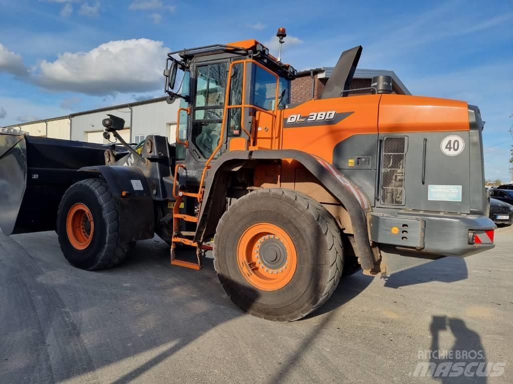 Doosan DL 380-7 Колесни товарачи