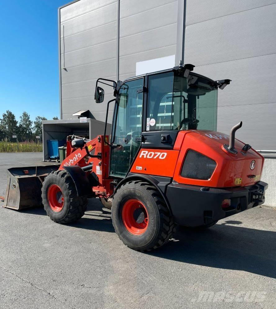 Kubota R 070 HW Колесни товарачи