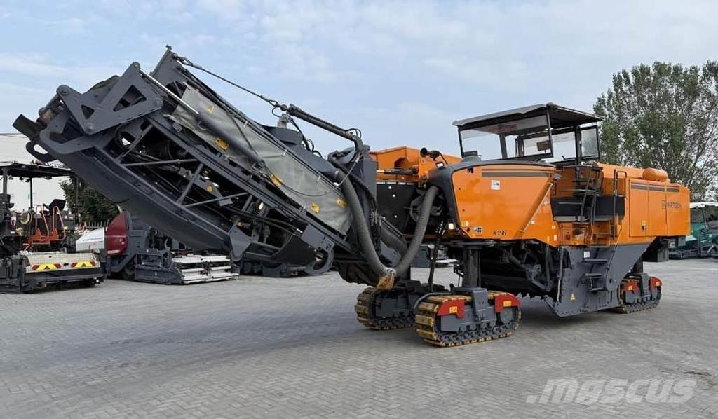 Wirtgen W 250i Машини за студено раздробяване на асфалт