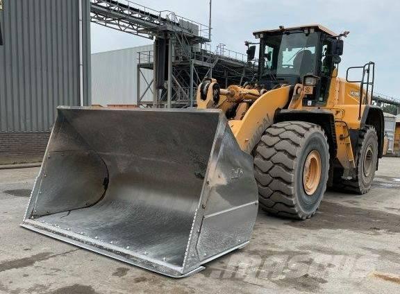 Hyundai HL980XT Колесни товарачи