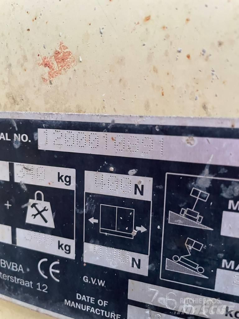 JLG SL180-12 Ножични работни платформи