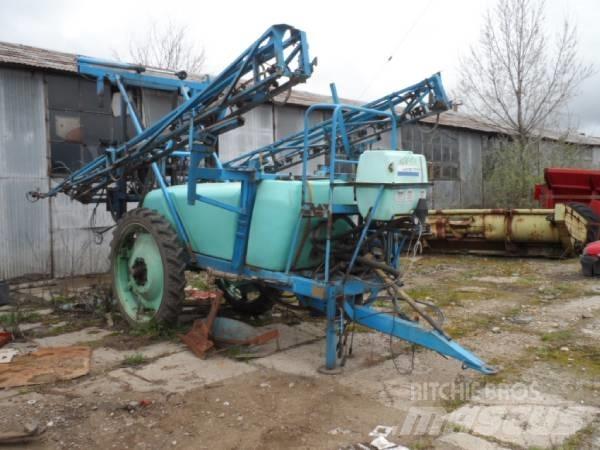 Berthoud Alba 2200 Прикачни пръскачки
