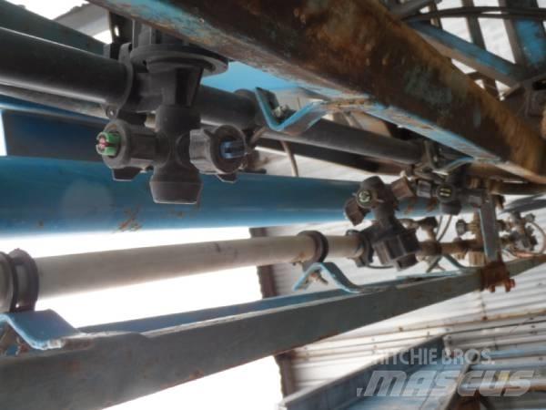 Berthoud Alba 2200 Прикачни пръскачки
