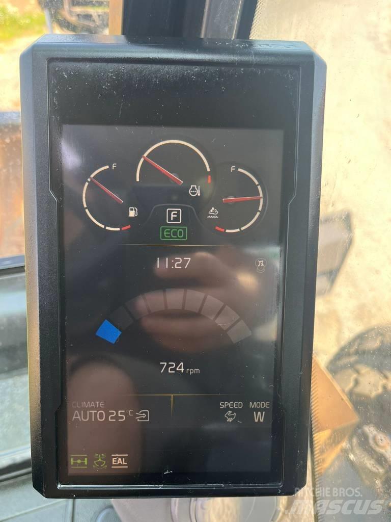 Volvo EW 220 E Колесни екскаватори