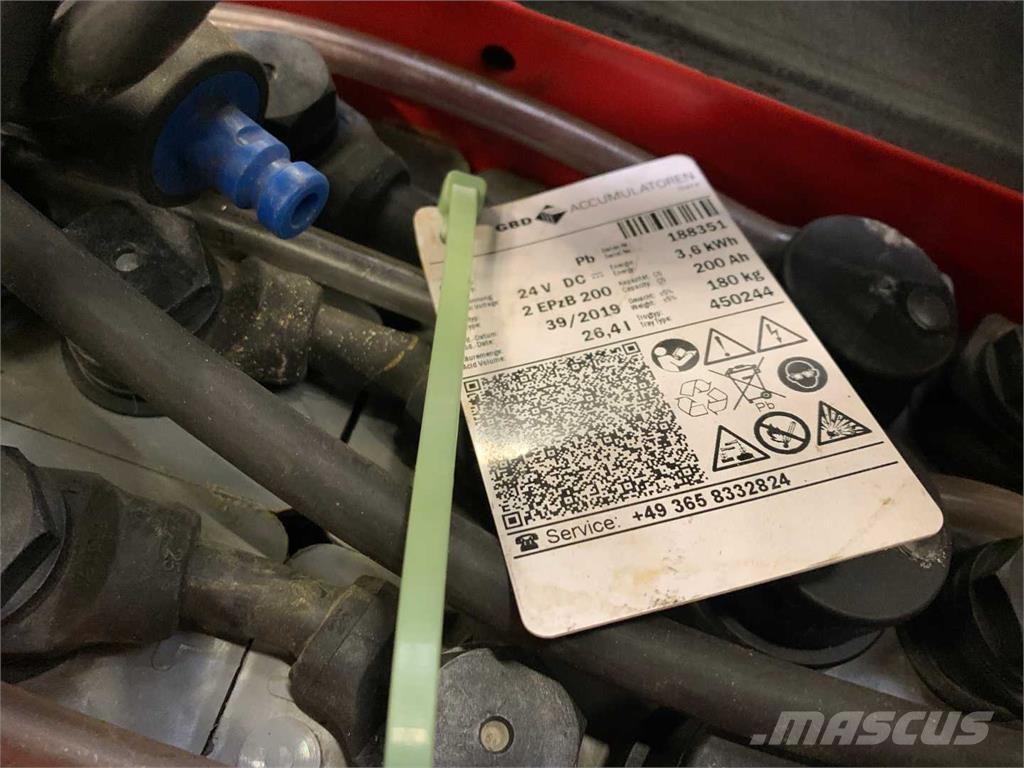 Linde L10B Колички високоповдигачи с теглич