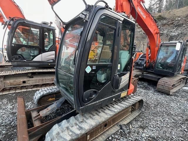 Hitachi ZX 85 US-5 Средни екскаватори 7т - 12т