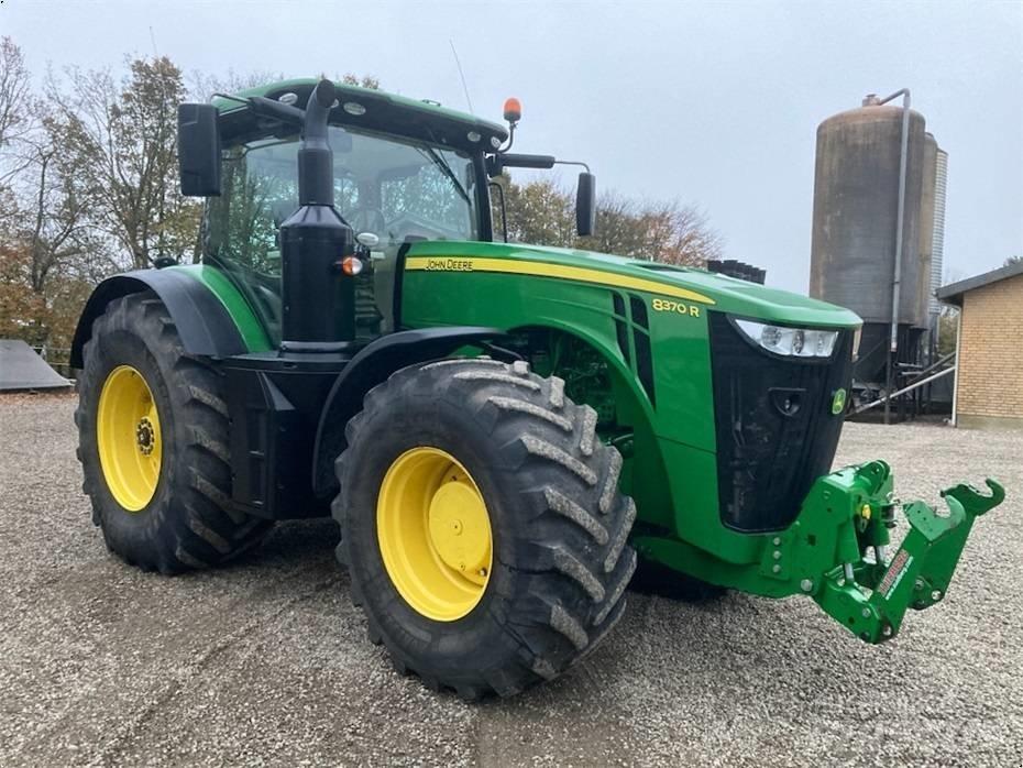 John Deere 8370 R Трактори