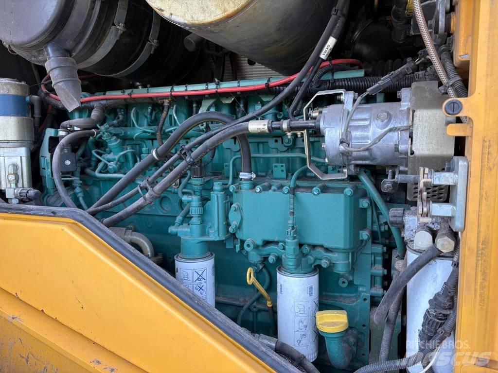 Volvo L 110 F Колесни товарачи