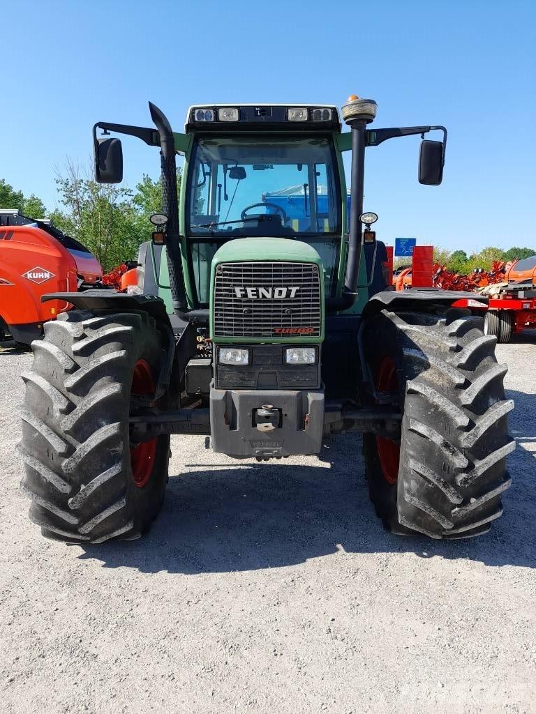 Fendt Favorit 514 C Трактори