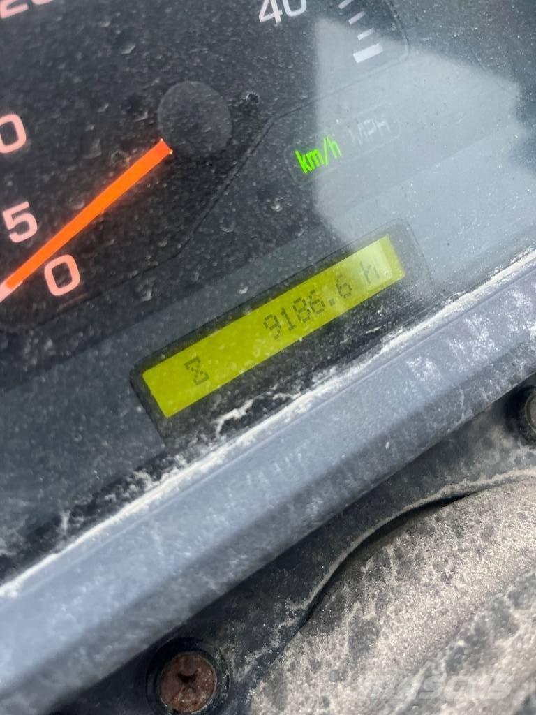 Komatsu WA 250 PZ-5 Колесни товарачи