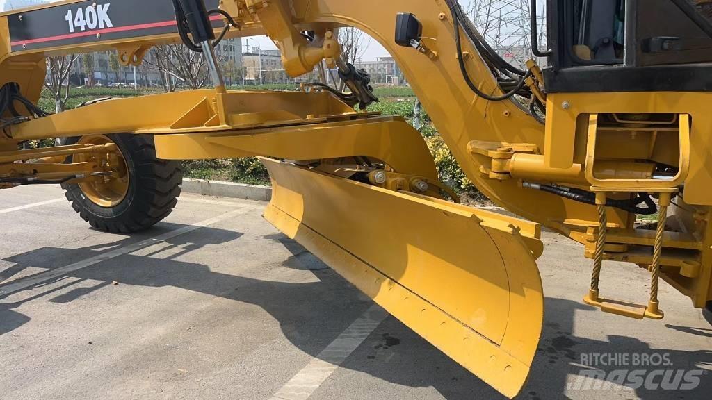 CAT 140 K Грейдери