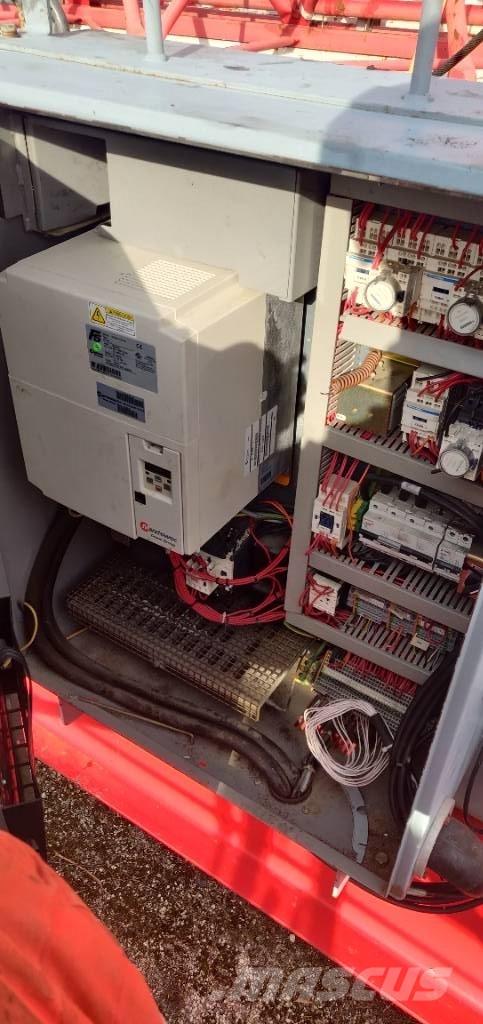 Potain MD 365 B Мачтови кранове