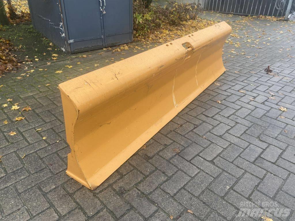 CASE DOZER BLADE Остриета