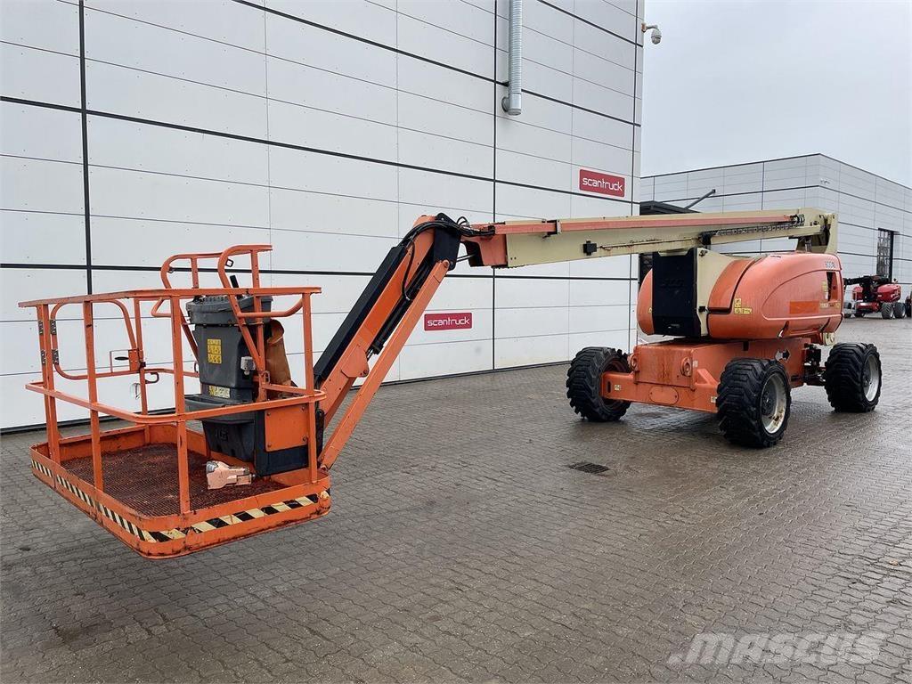 JLG 800AJ Съчленени стрелови подемници