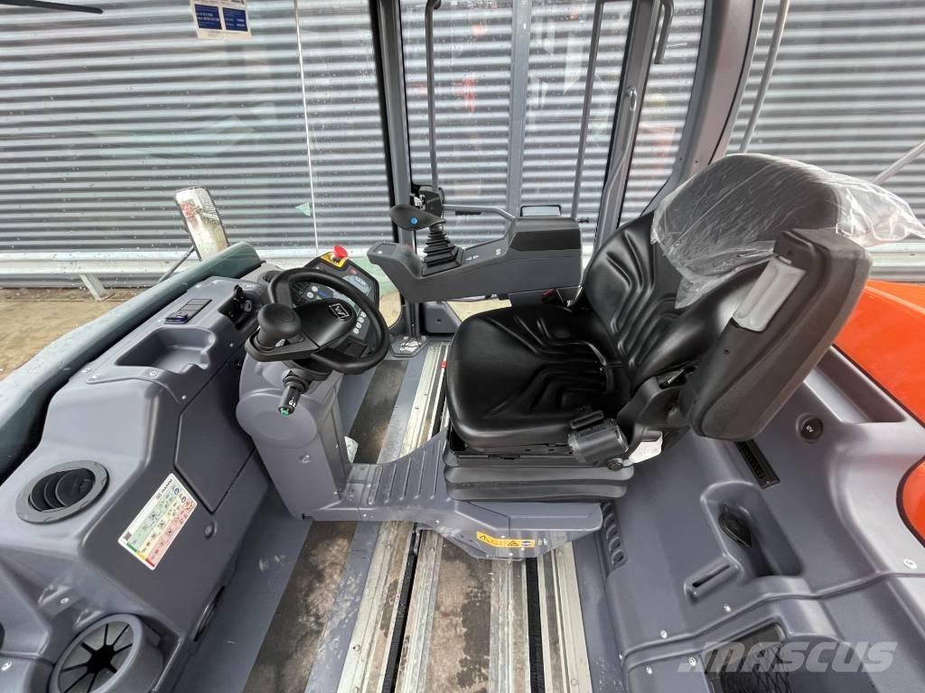 Hamm HP 180I Пневматични гумени  ролки
