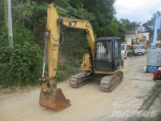CAT 307d Средни екскаватори 7т - 12т