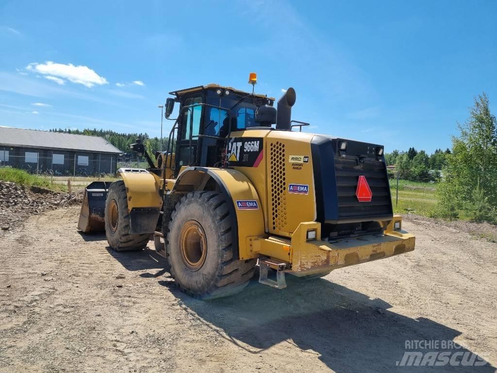 CAT 966 M Колесни товарачи